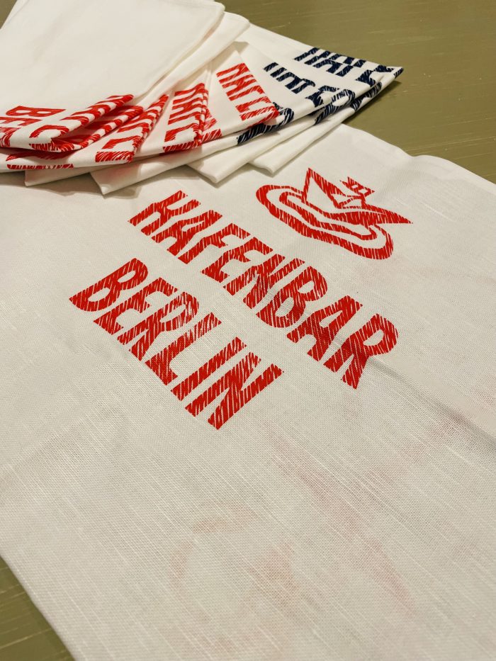 Geschirrhandtuch "Hafenbar Berlin" mit Anker rot oder blau (Limitierte Edition) – Bild 7